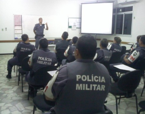 Alunos Oficiais Ministrando aula edit