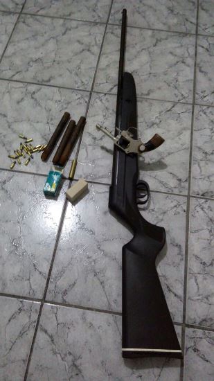 Apreensao espingarda 12 1401