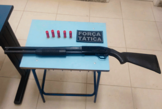 Foto-da-Apreensão-de-Arma-de-Fogo-por-Porte-Ilegal