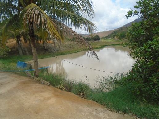 POÇO PARA ONDE PARTE DA ÁGUA ERA DESTINADA