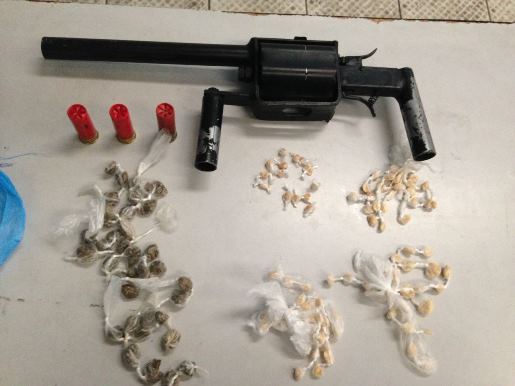arma caseira e drogas 2401
