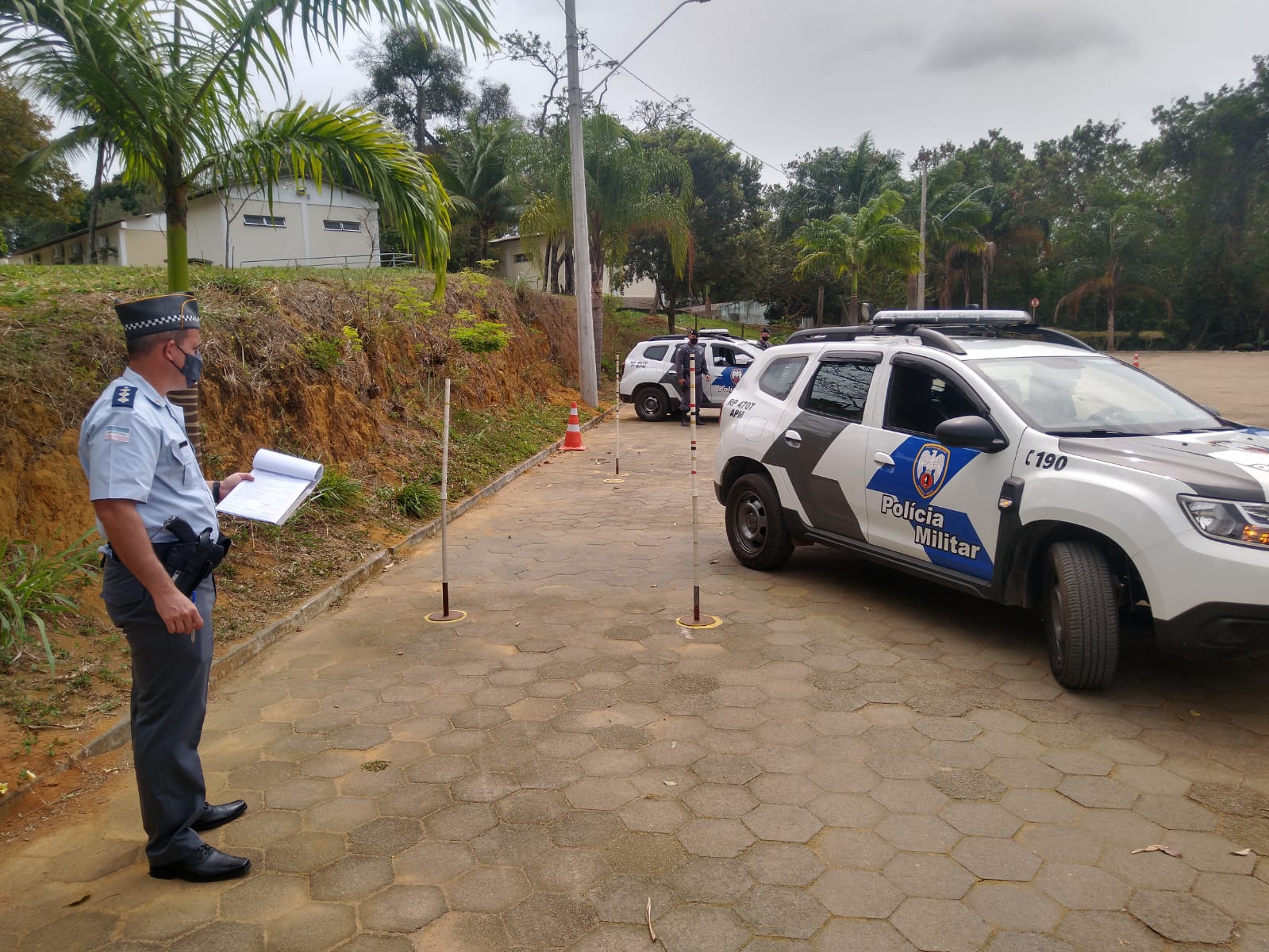 carro da polícia militar - APM