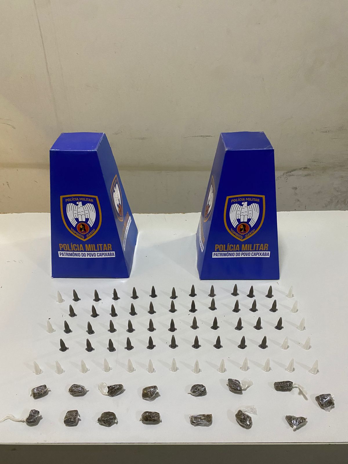 e9563943-db6e-4c12-b9b9-de350dee4118