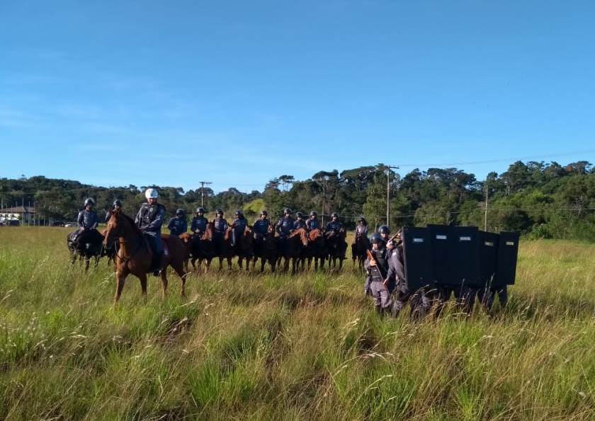 PMES - Cavalaria realiza formatura dos Centauros do V Curso de Choque  Montado