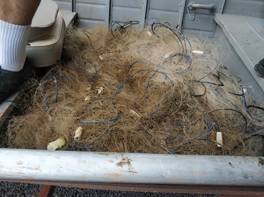 Redes de emalhar apreendidas durante patrulhamento nas lagoas de Linhares