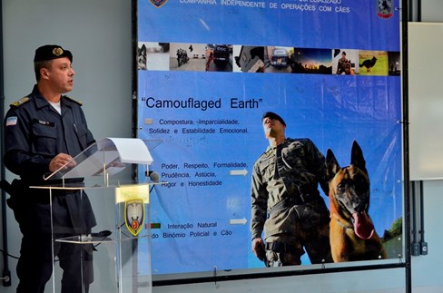 Momento do discurso do comandante-geral, coronel Douglas Caus