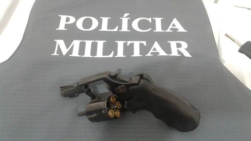 Revólver calibre 38 apreendido em São Mateus no domingo (08)