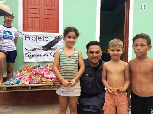 A doação contemplou famílias da comunidade de Baixo Guandu, asilo e projetos sociais da região