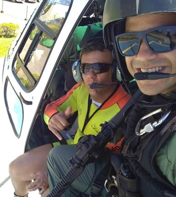 Os soldados Champousk e Cassoto após o sucesso do resgate