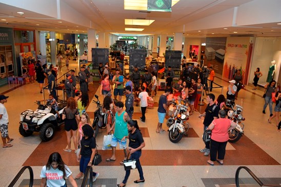 As exposições da PM durante a Semana da Pátria atraiu muitos visitantes nos shoppings da Grande Vitória