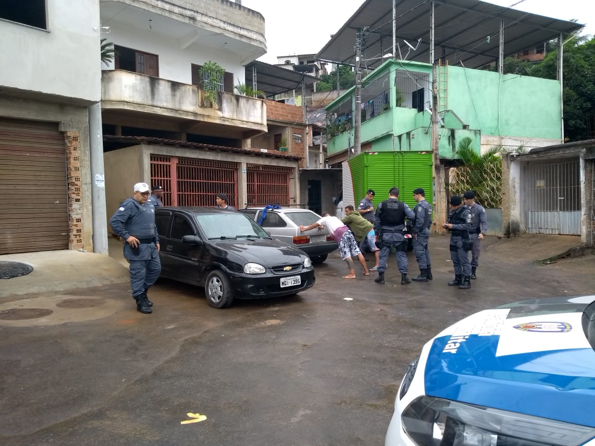 Ao todo, 190 veículos foram fiscalizados e 232 pessoas abordadas