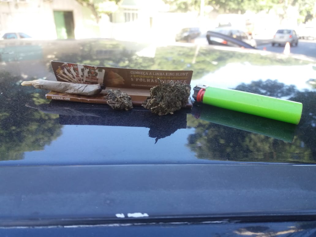 Entorpecente encontrado com um dos passageiros durante a abordagem