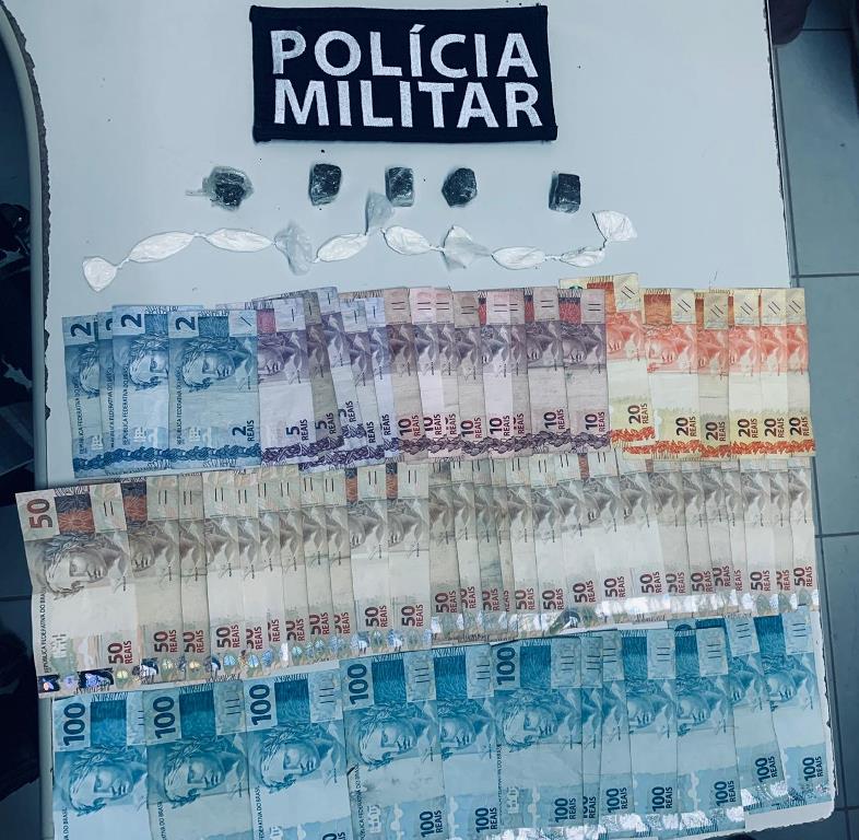 Policiais militares de Barra de São Francisco flagram comercialização de entorpecentes na Vila Luciene 